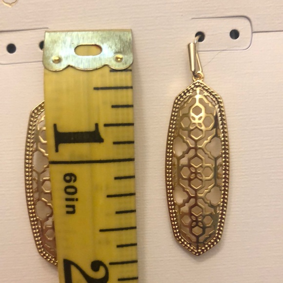 Kendra Scott Drop Earrings - Picture 4 of 5